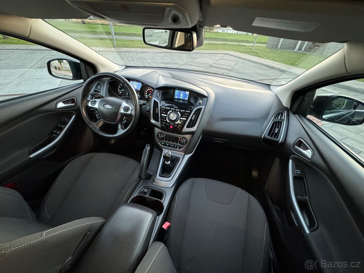 Ford Focus - 2012 - (vyhořelý) 1.6t 134KW - 170.455km - 20
