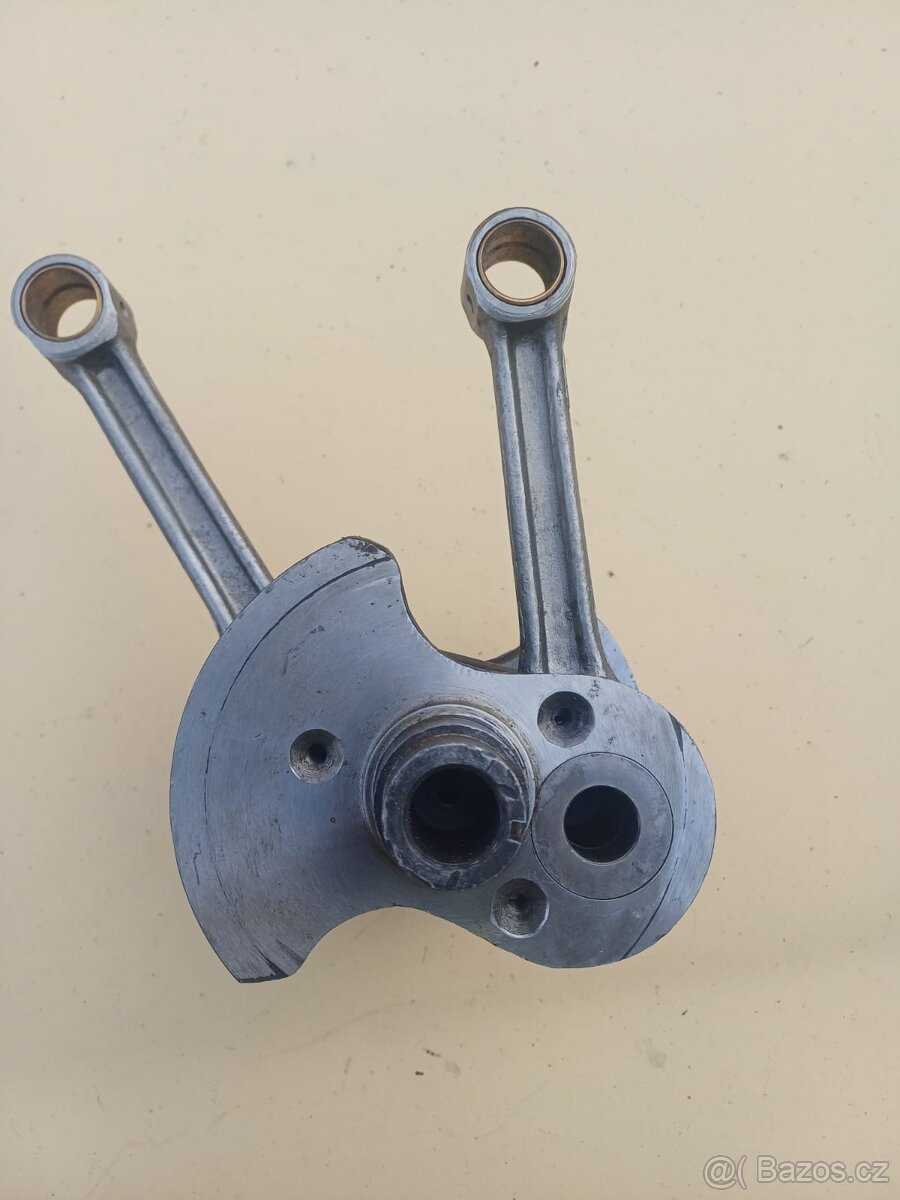 Prodám na motocykl M 72 různé náhradní d - 20