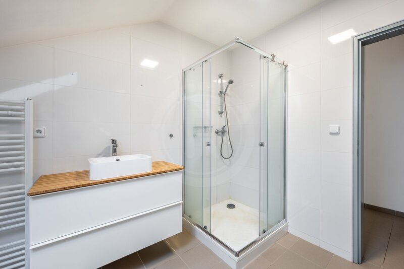 PRONÁJEM KOMERČNÍHO AREÁLU, LEDENICE, OKR. Č. BUDĚJOVICE - 20