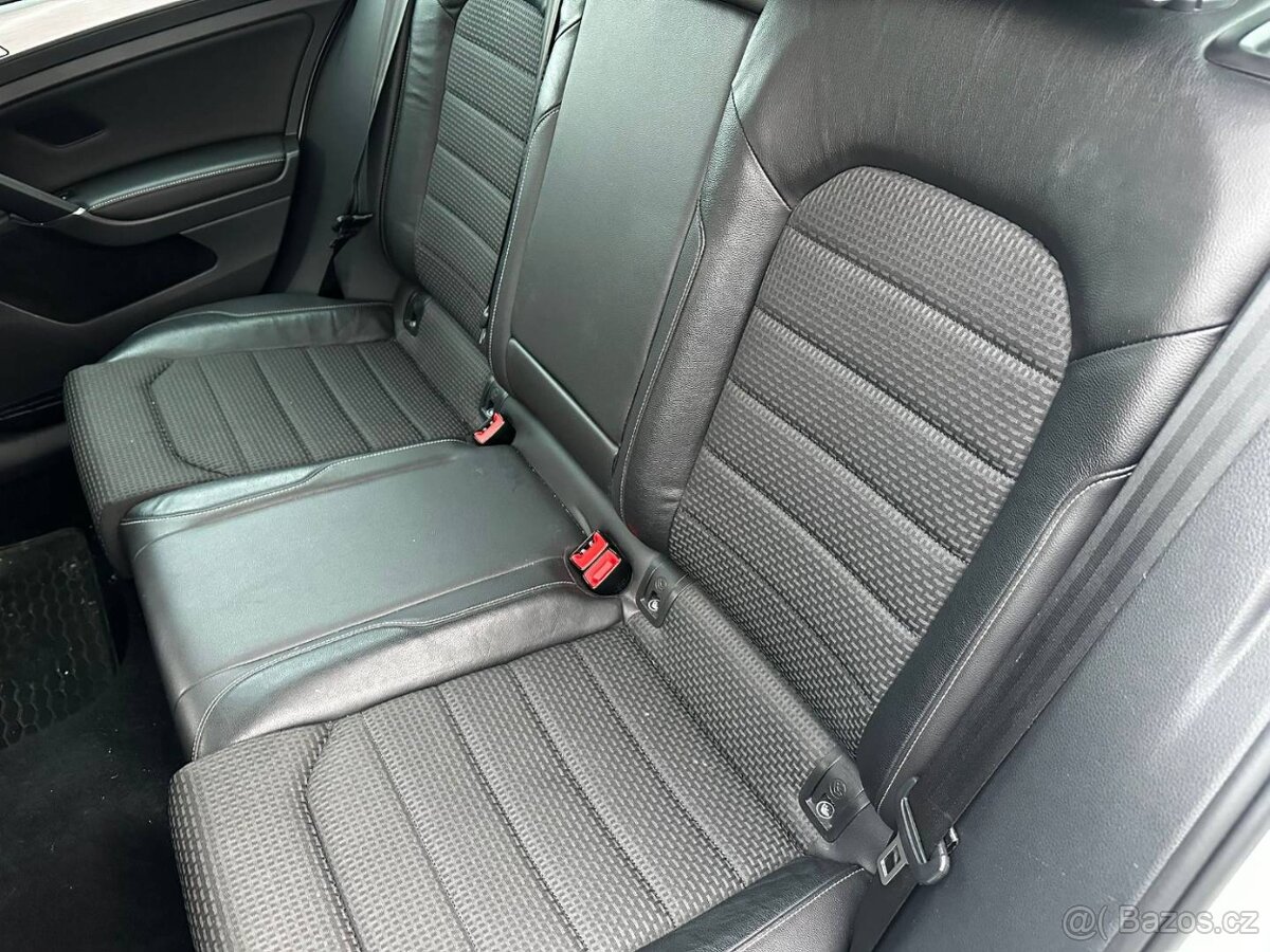 Volkswagen Golf 1.6 TDI DSG - 20