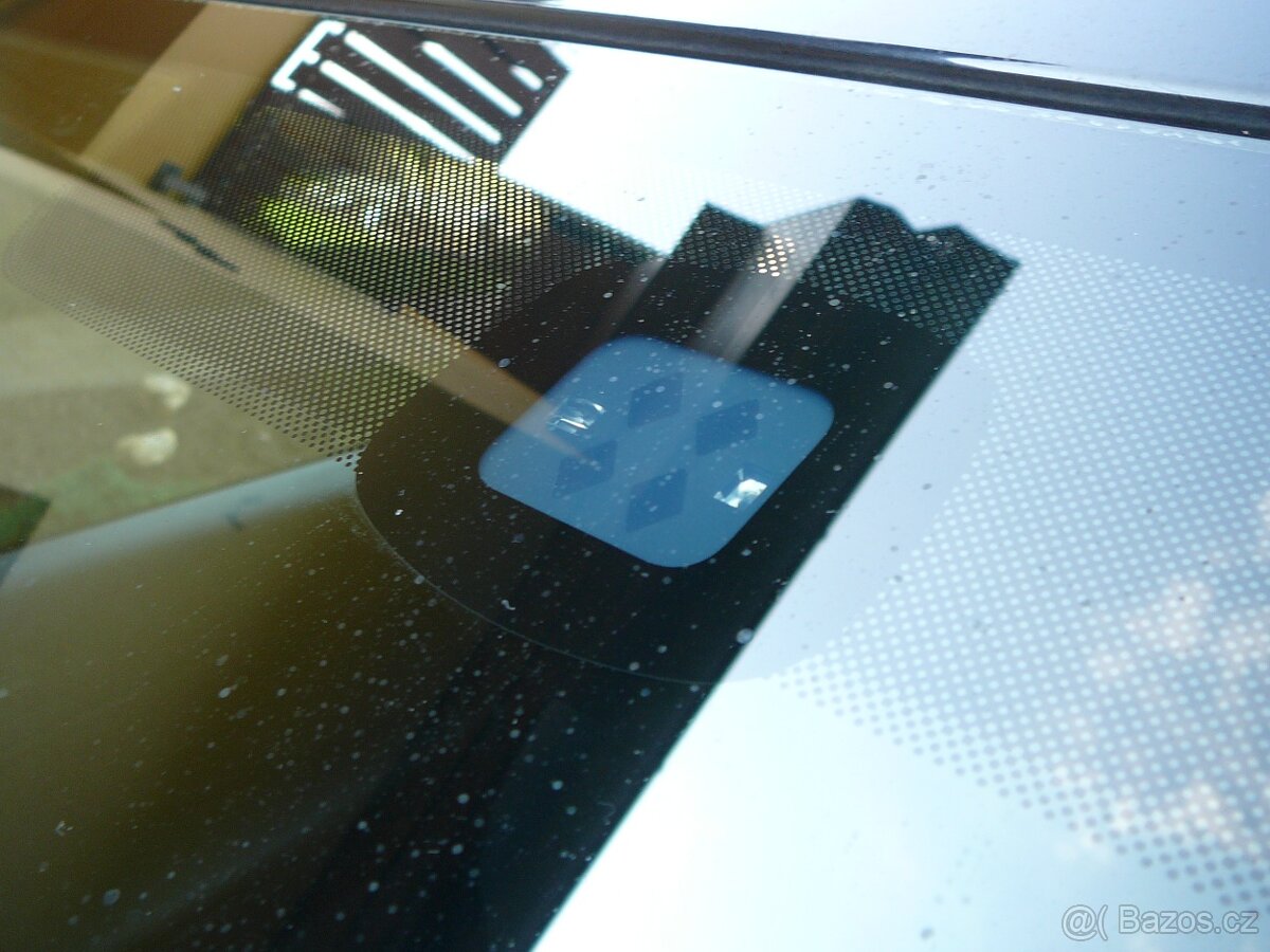 ŠKODA YETI 2.0 TDI 103KW 4x4 CLIMATRONIC OPCPARK VYH.SEDADLA - 20