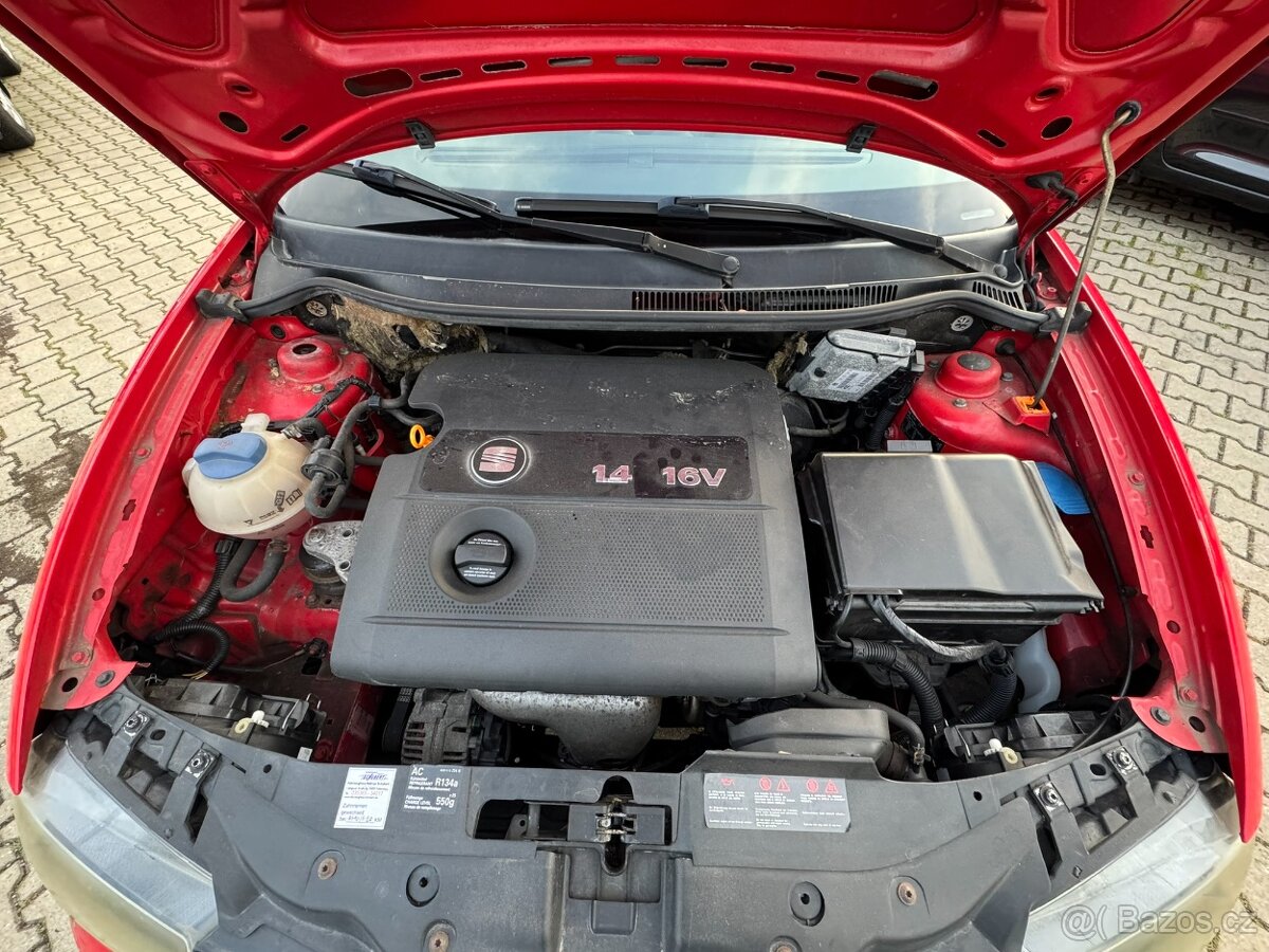 Seat Ibiza 1,4i 55 KW KOLA STK - 20