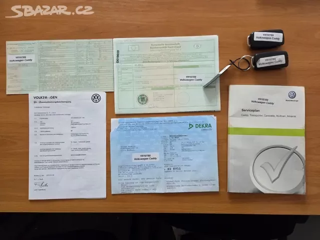 VW Caddy Maxi 1.6 TDI,Roncalli,7.míst,1.maj.serviska,tažné - 20