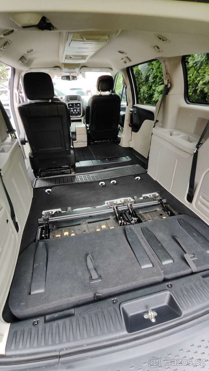 Dodge Grand Caravan 3,6 SXT LPG/benzín 211kW 7 míst - 20