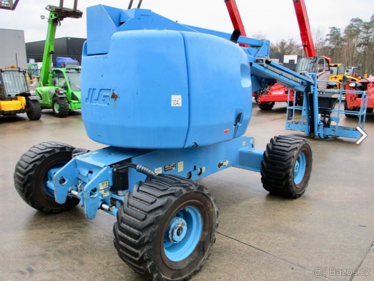 Terénní kloubová plošina JLG 510 AJ - 20