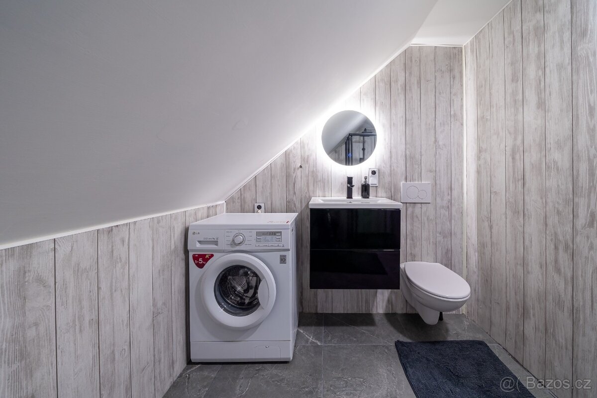 Rodinný dům / 2 bytové jednotky. - 20