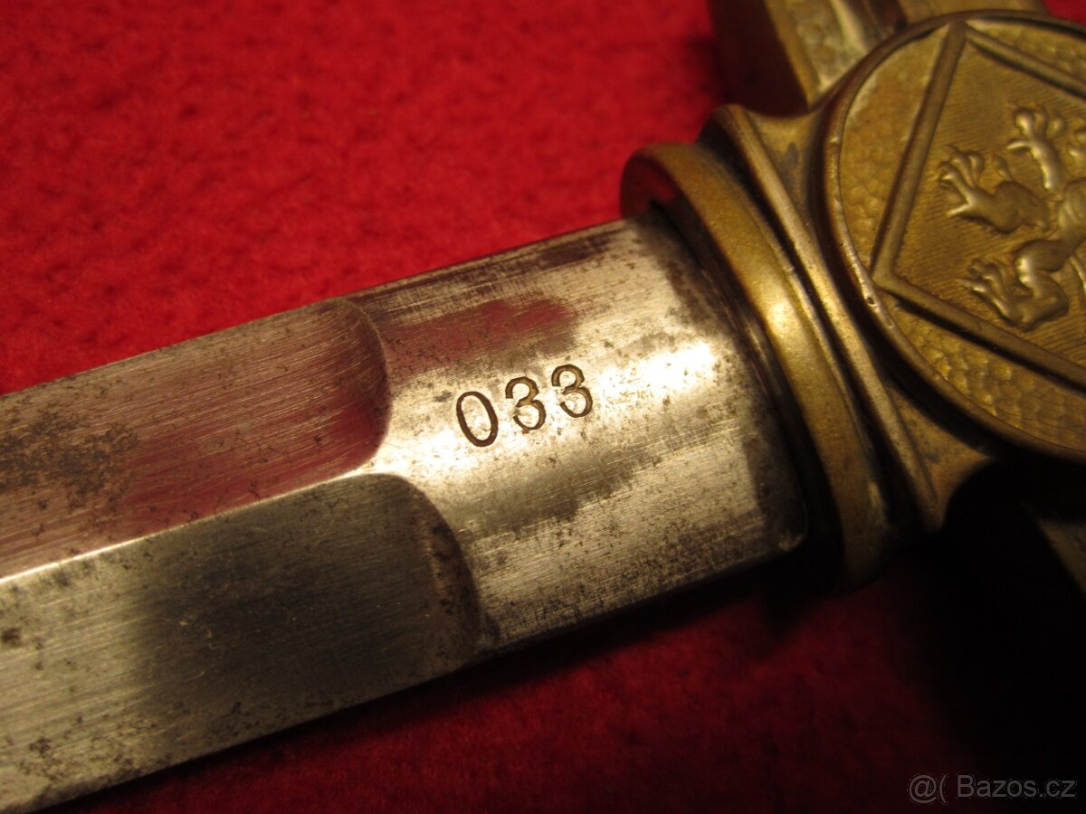 Pozustalost po letci. Kordik, vyznamenani, rumunska, polska. - 20