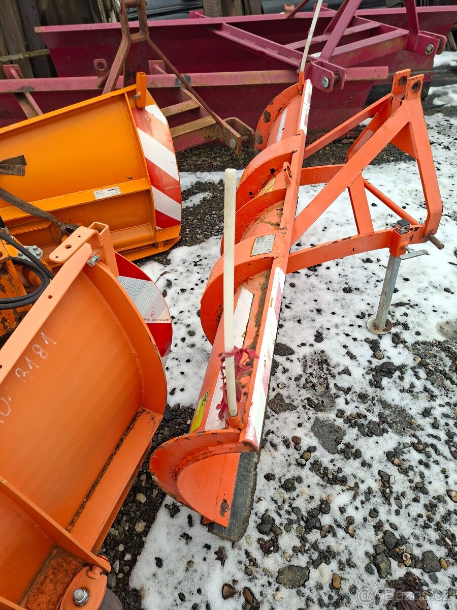 Sněhová radlice za traktor - 20