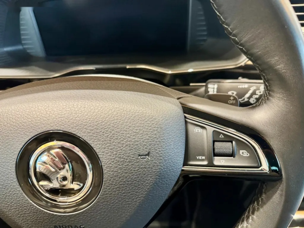 Škoda Superb, 2.0 TDi 140 Kw DSG 4x4 L&K - 20