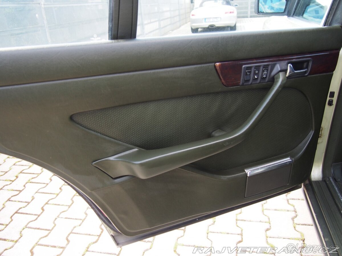 Mercedes-Benz W126 420 SEL evropská verze s historií 114 tkm - 20