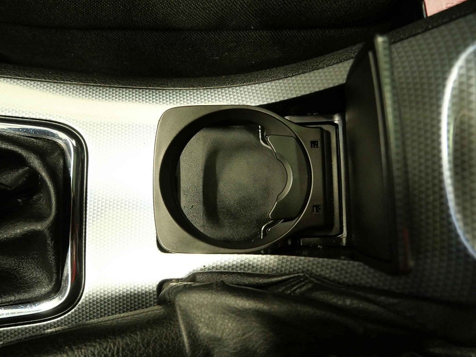 Peugeot 407 sedan 2.0 HDi (100 kW) - 20