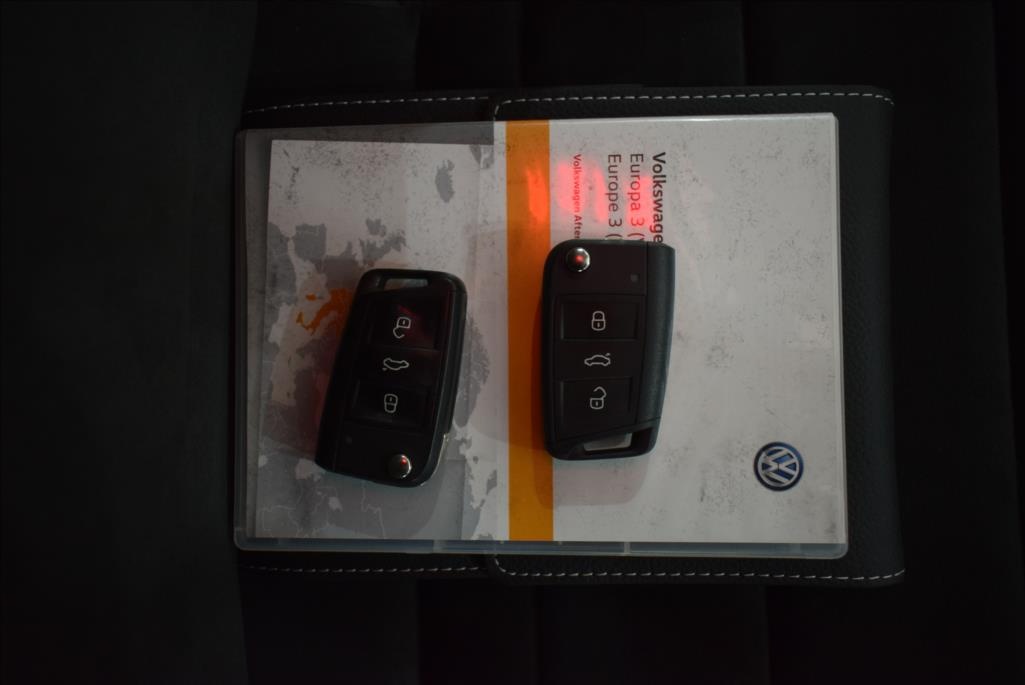 Volkswagen Golf 2.0 TDI Combi r. 2020. 131080km - 20