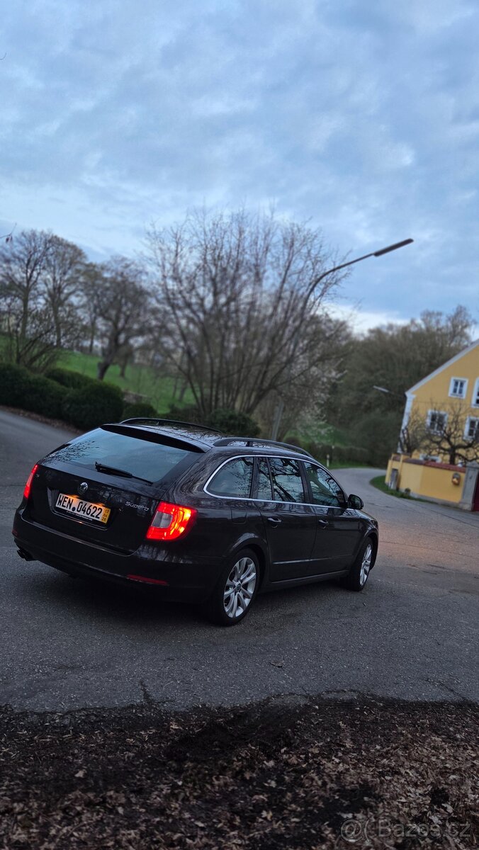 Škoda Superb 2 2011 - 20