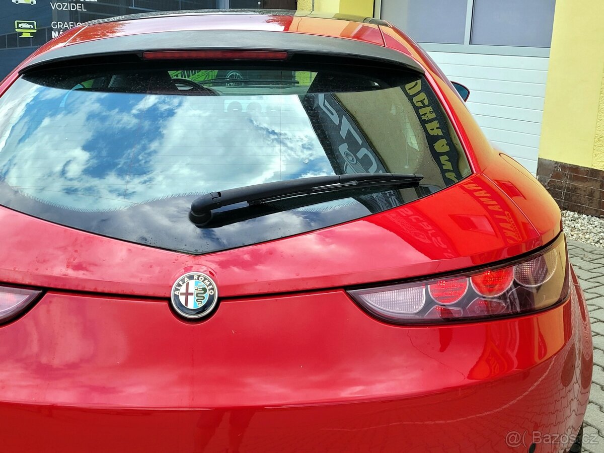 Alfa Romeo Brera, 2,2 JTs SERV.KNÍŽKA, prodej i na splátky - 20