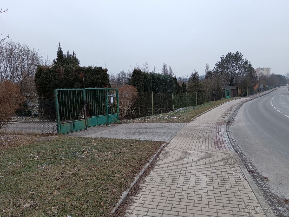 Zahrada s chatou, Otrokovice - 20