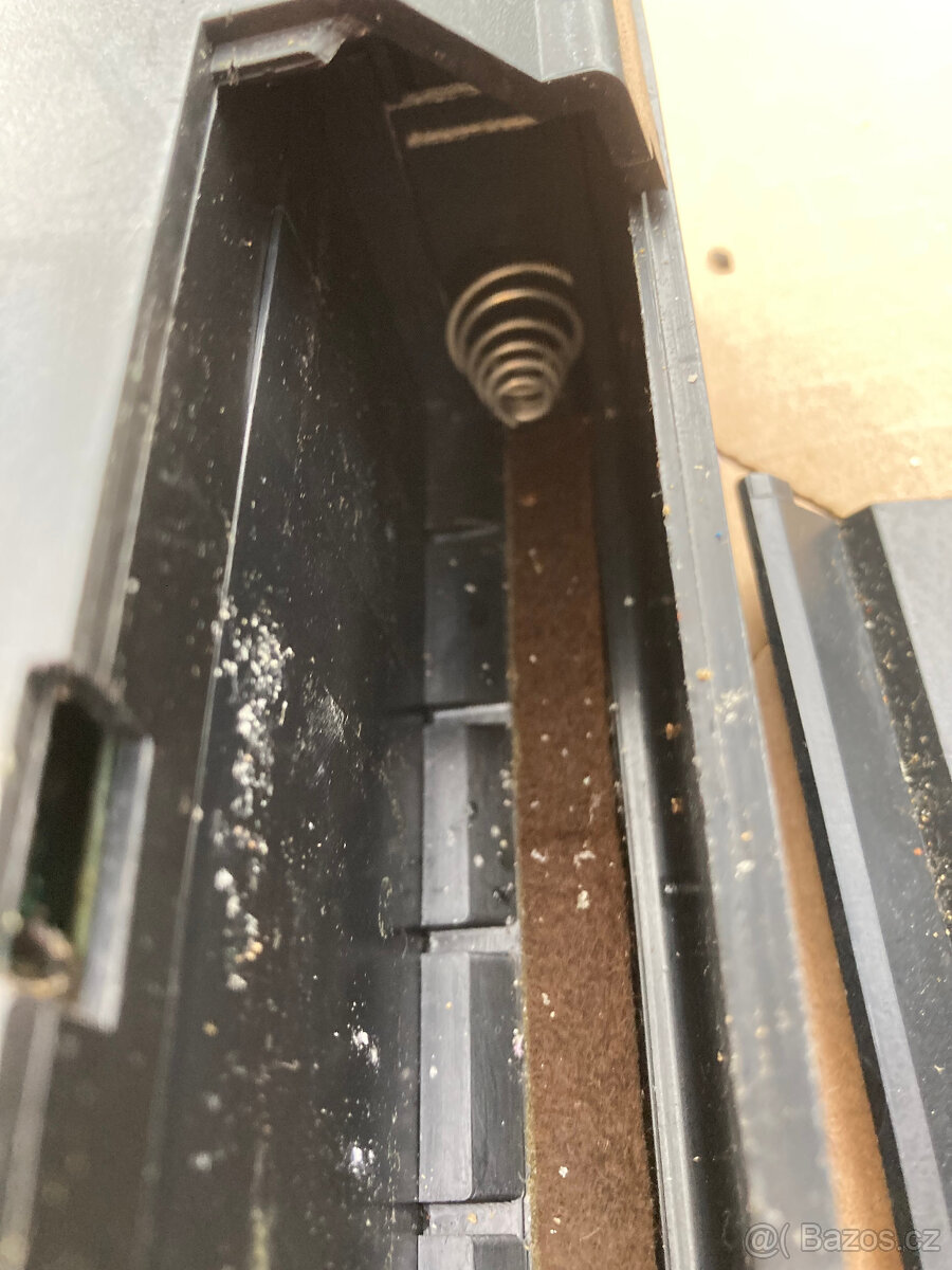 Magnetofon kazetový přenosný PHILIPS N 2235 za 1.000 kč - 20