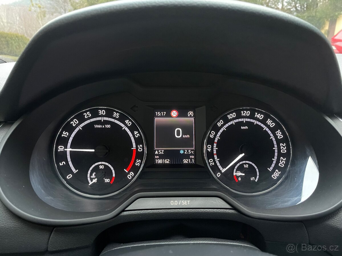 Škoda Octavia 3RS 2.0tdi 135kw,DSG,BIXENON,NAVI,KUŽE,R17+R18 - 20