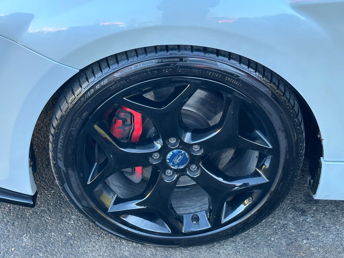 Ford Focus ST MK2 2.5T/166kW r.v.2010 - 20