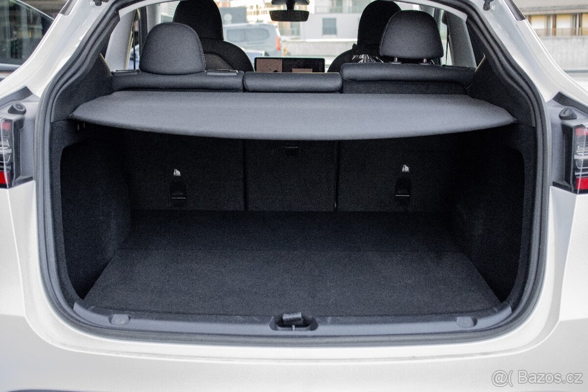 Tesla Model Y 75kWh Long Range AWD 378kW / ODPOČET DPH / - 20