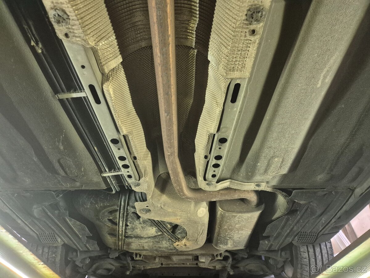 Volvo V50 1.6D,80KW,KLIMA,BEZ KOROZE,R.V.2010 - 20