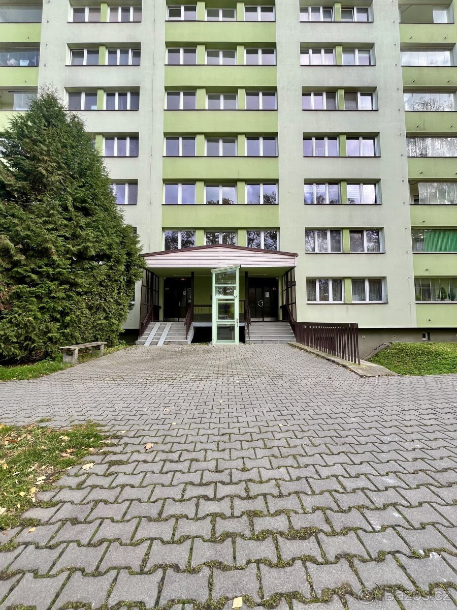 Pronájem bytu 3+1, Ivana Sekaniny, Poruba-sever, 15900 Kč/mě - 20