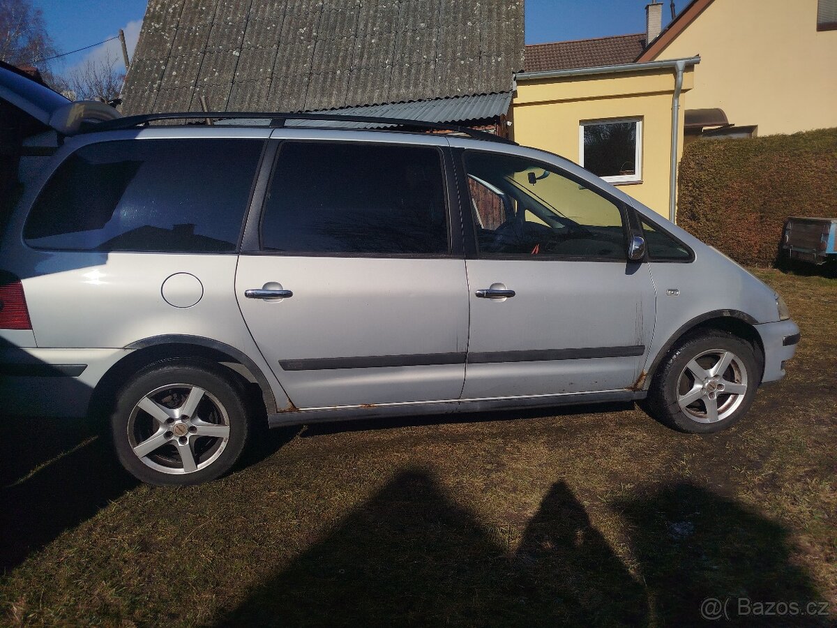 Prodám veškeré díly Sharan - 20