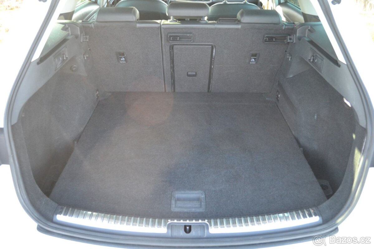 Seat Leon ST 2.0 TDI DSG LED ACC - 20