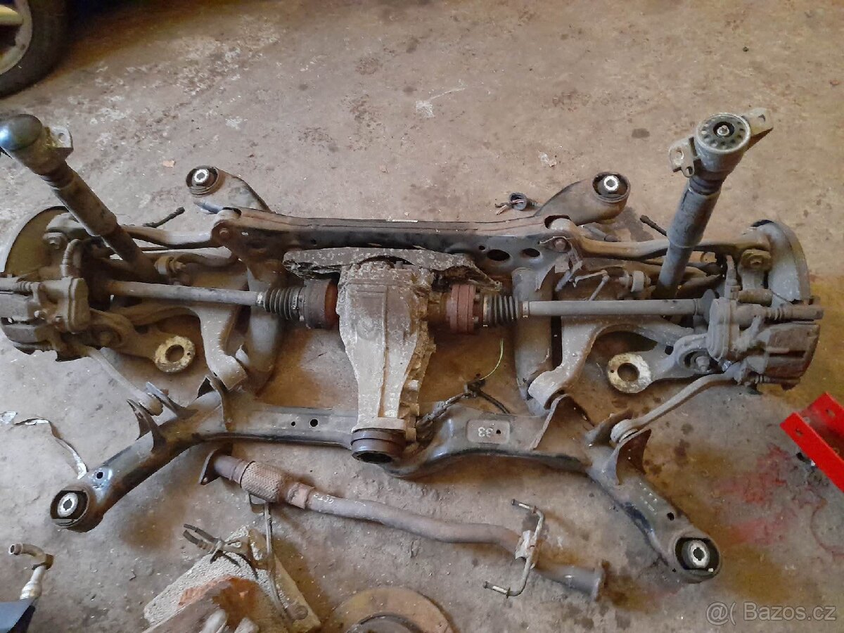 Zbytek dílů na Audi a5 coupe 3.0 tdi - 20