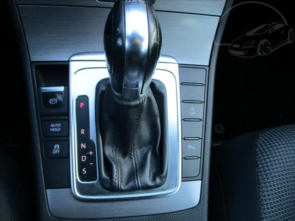 Volkswagen Passat 2,0 TDI 103kW DSG TAŽNÉ ZAŘÍZENÍ - 20