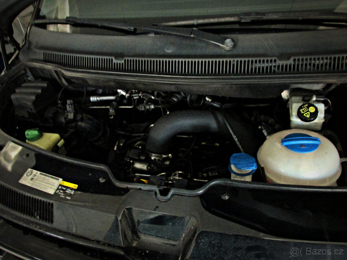 JAKO NOVÝ - VW MULTIVAN 2.0 TDi -103 Kw, 7 MÍST, AUTOMAT DSG - 20