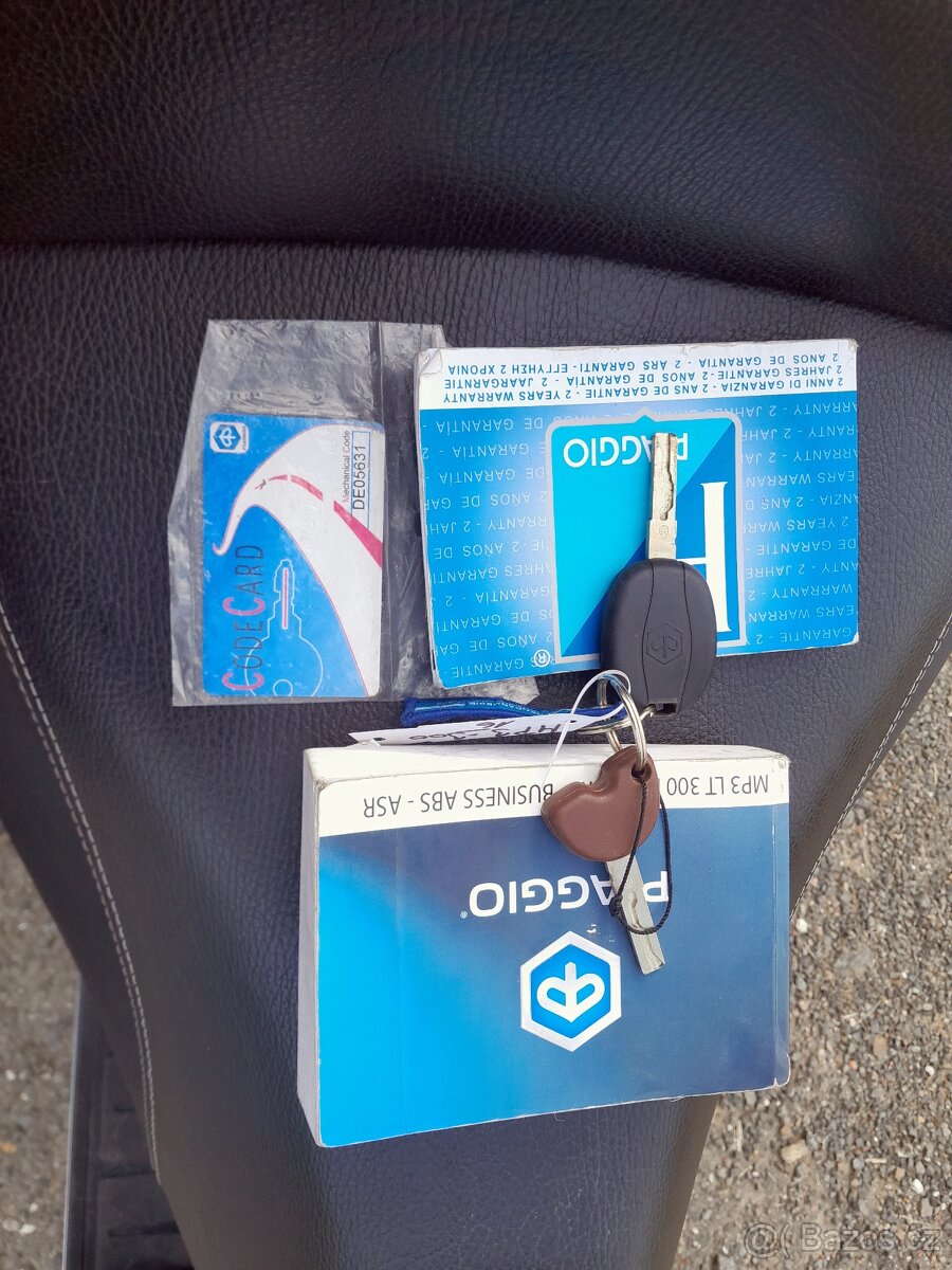 Piaggio MP3 300i ABS,ASR - 20