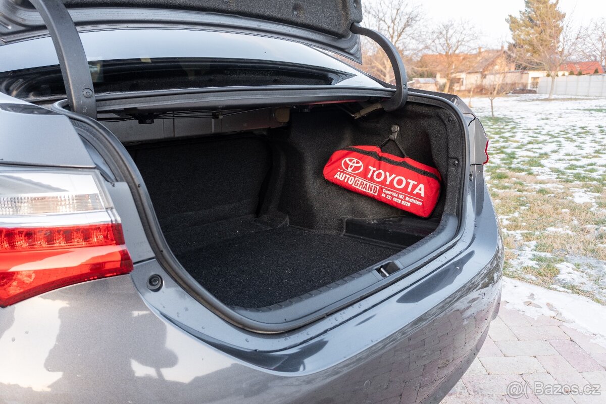 Toyota Corolla 1.6 Executive automat - 20