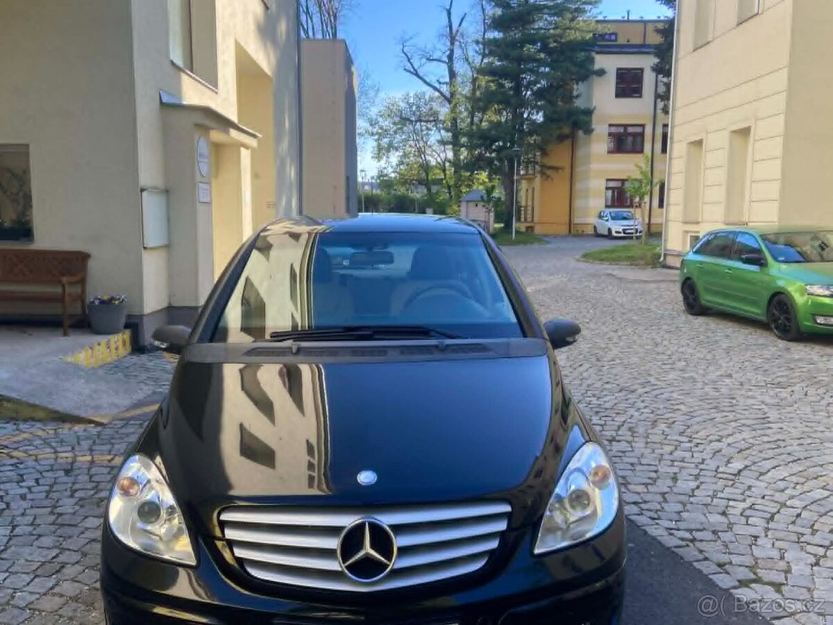 Mercedes Benz B 180 CDI - 20