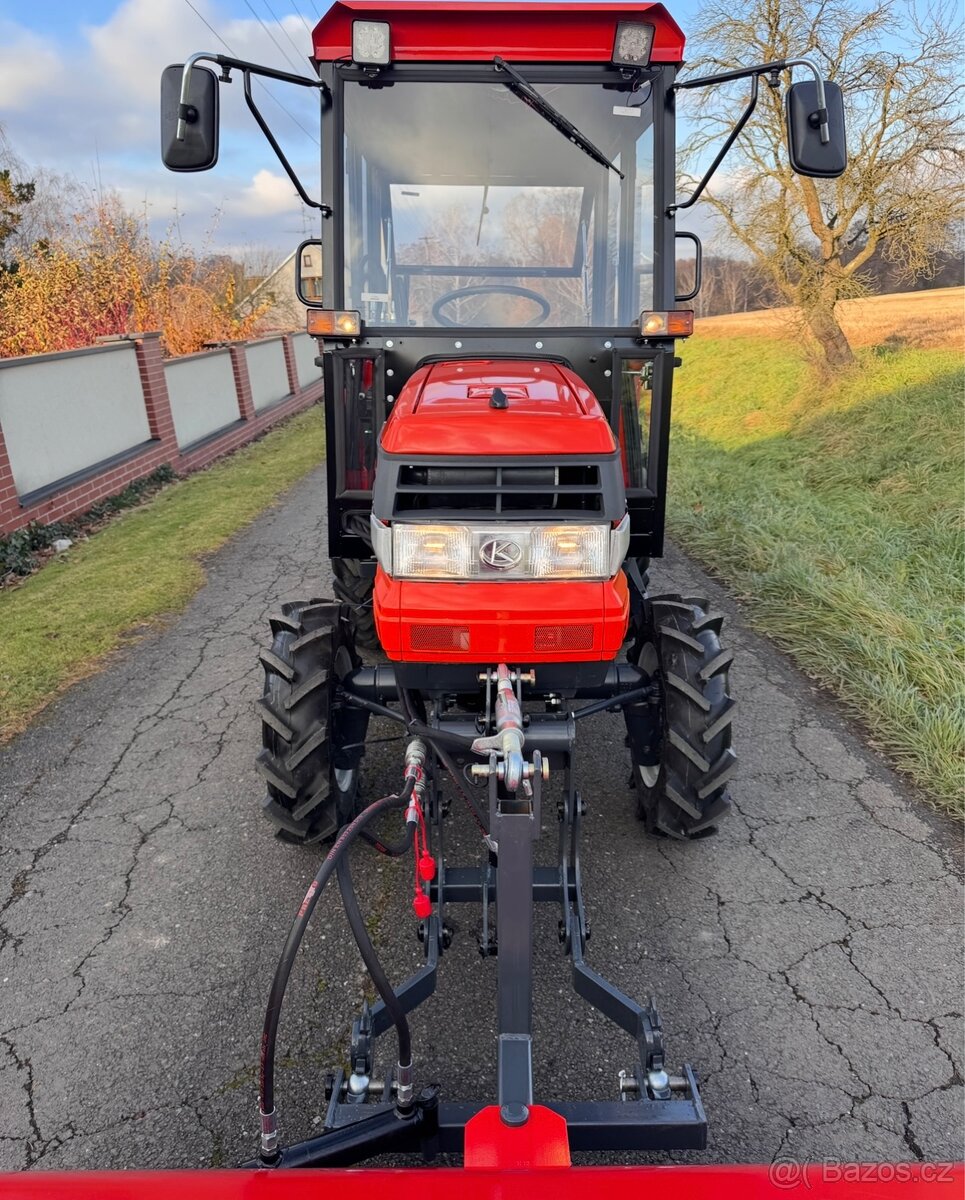 Japonský traktor KUBOTA GL 21 Diesel motor 3 válec, 21HP - 20