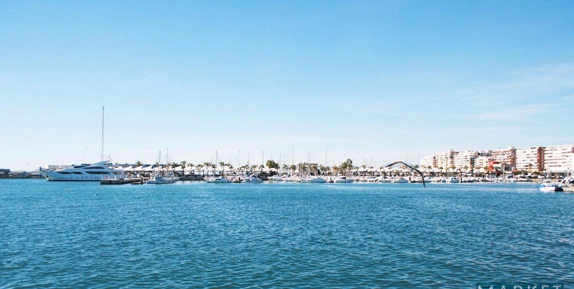 Prodej bytu u moře ve Španělsku 15.min od letiště v Alicante - 20