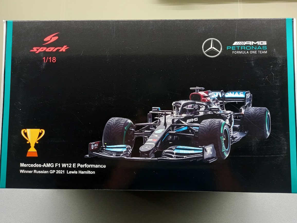 F1 MERCEDES W12 HAMILTON VÍTĚZ GP RUSKA 2021 SPARK 1:18 - 20