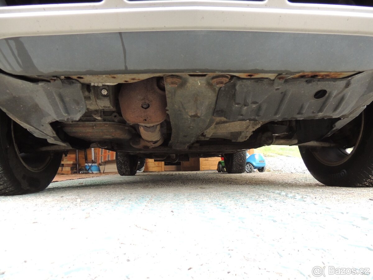 Nissan X-TRAIL T30 121kw rok 2004 - 20