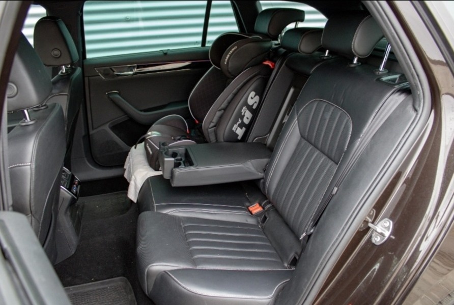 Škoda Superb Combi L&K 2.0 TSI 140 kW DSG - 20