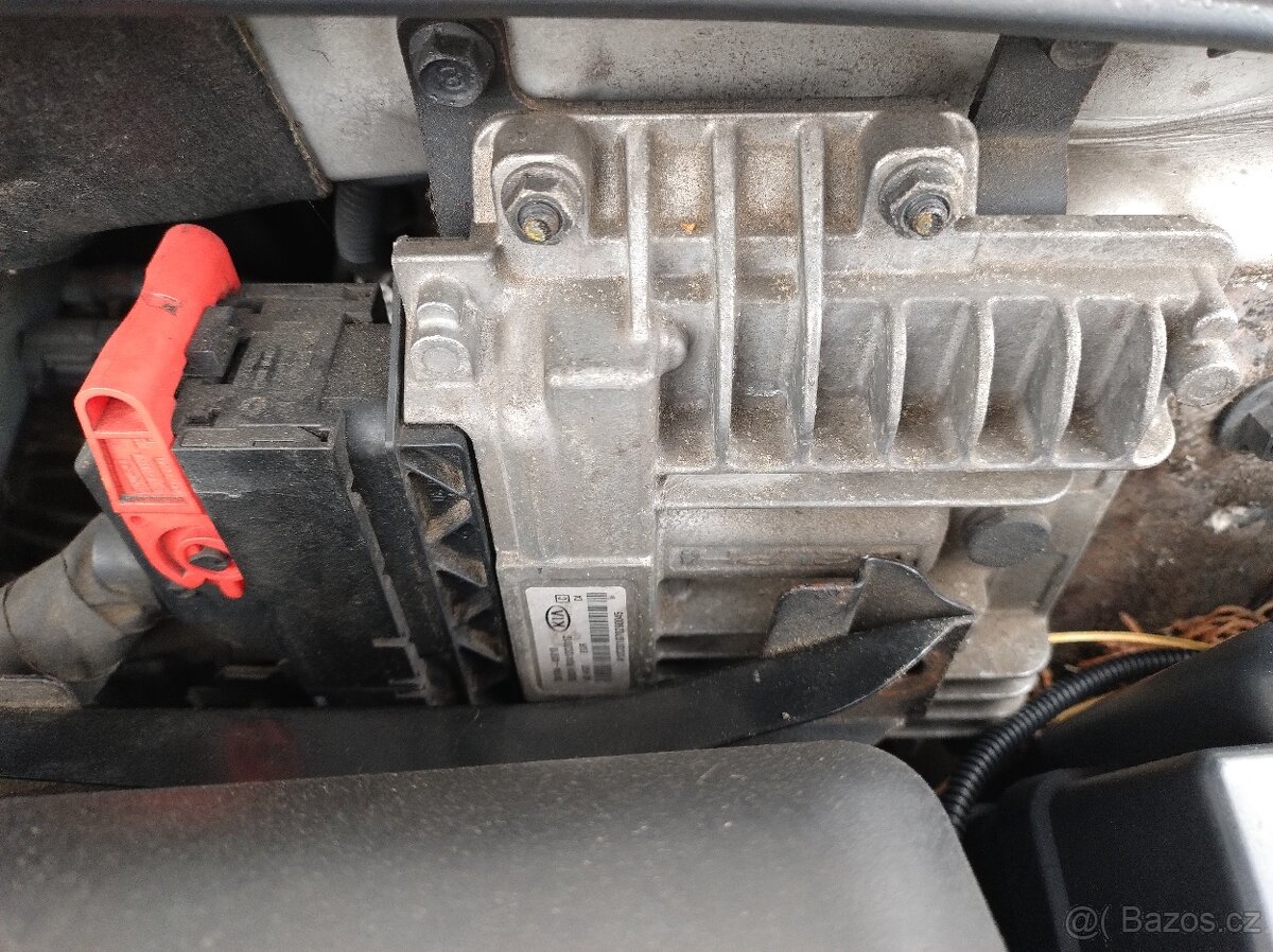 KIA Carnival III 2008 2,9CRDI 136kW J3 XENONY - DILY - 20