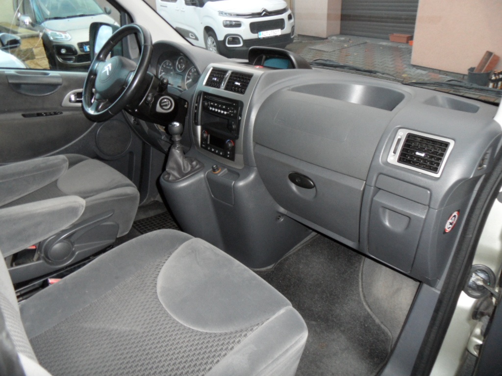 Citroen Jumpy 2.0 HDi,Exclusive,zak. ČR,1.maj,serv.knížka - 20