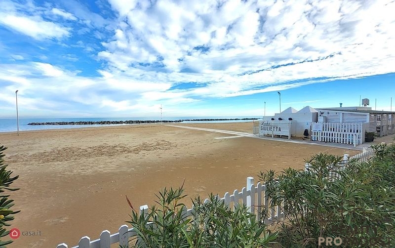 Prodej bytu 3+kk 65 m² Viale Europa, Montesilvano, Itálie - 20