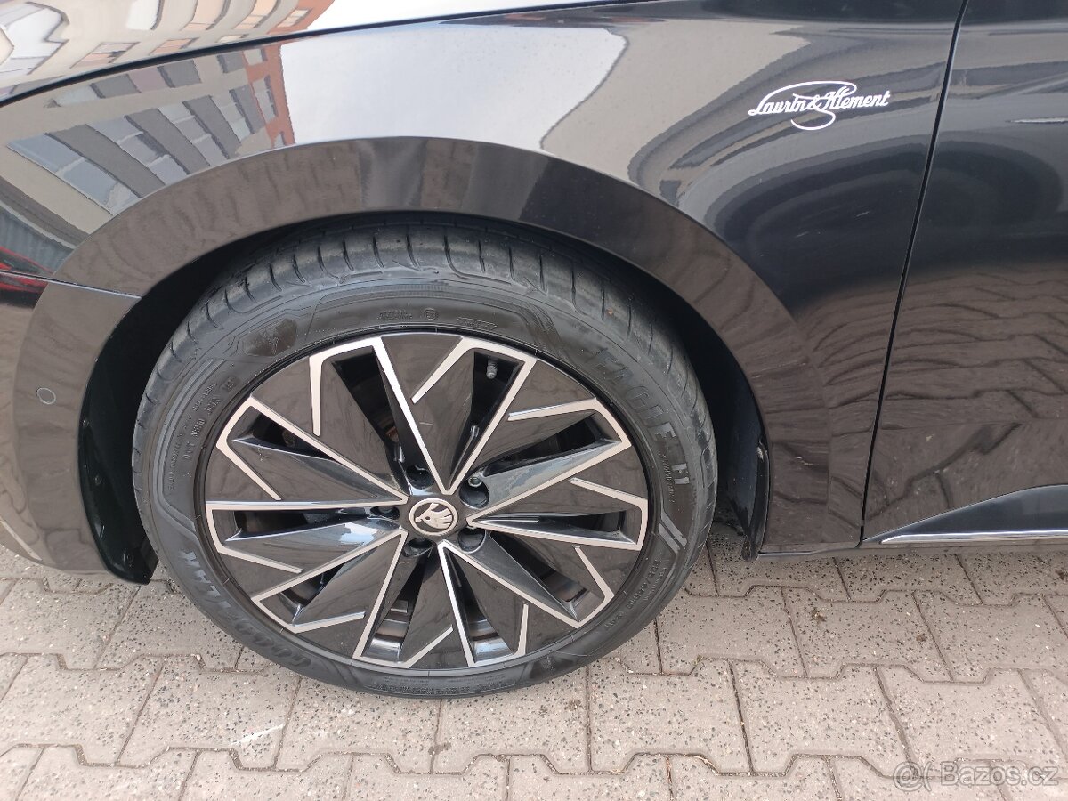 Škoda Superb 3 iV Combi TSI 160kW DSG L&K - záruka Autodraft - 20