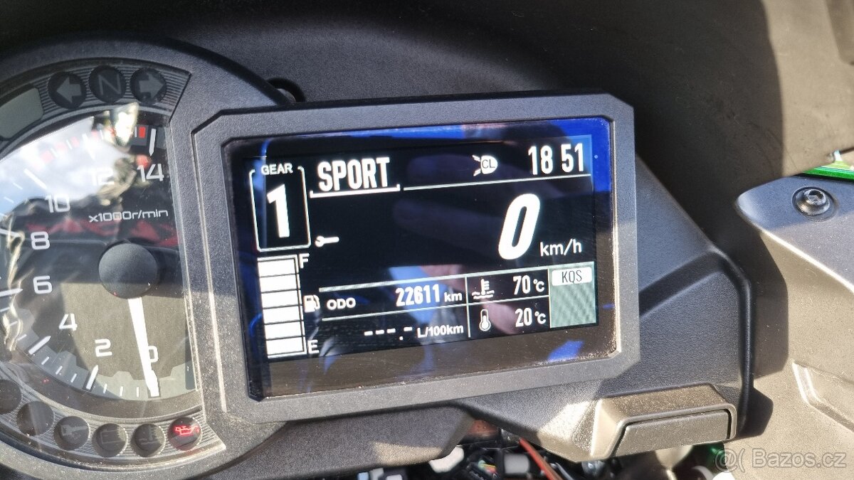 Kawasaki Versys 1000S r.v.2021 zelená - 20