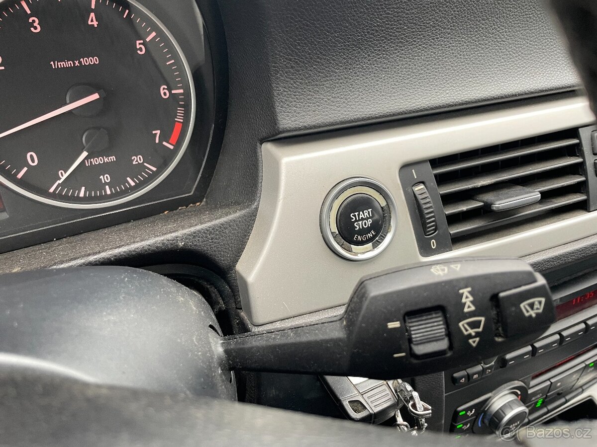 BMW Řada 3, 318i - 105kW + sada kol - 20