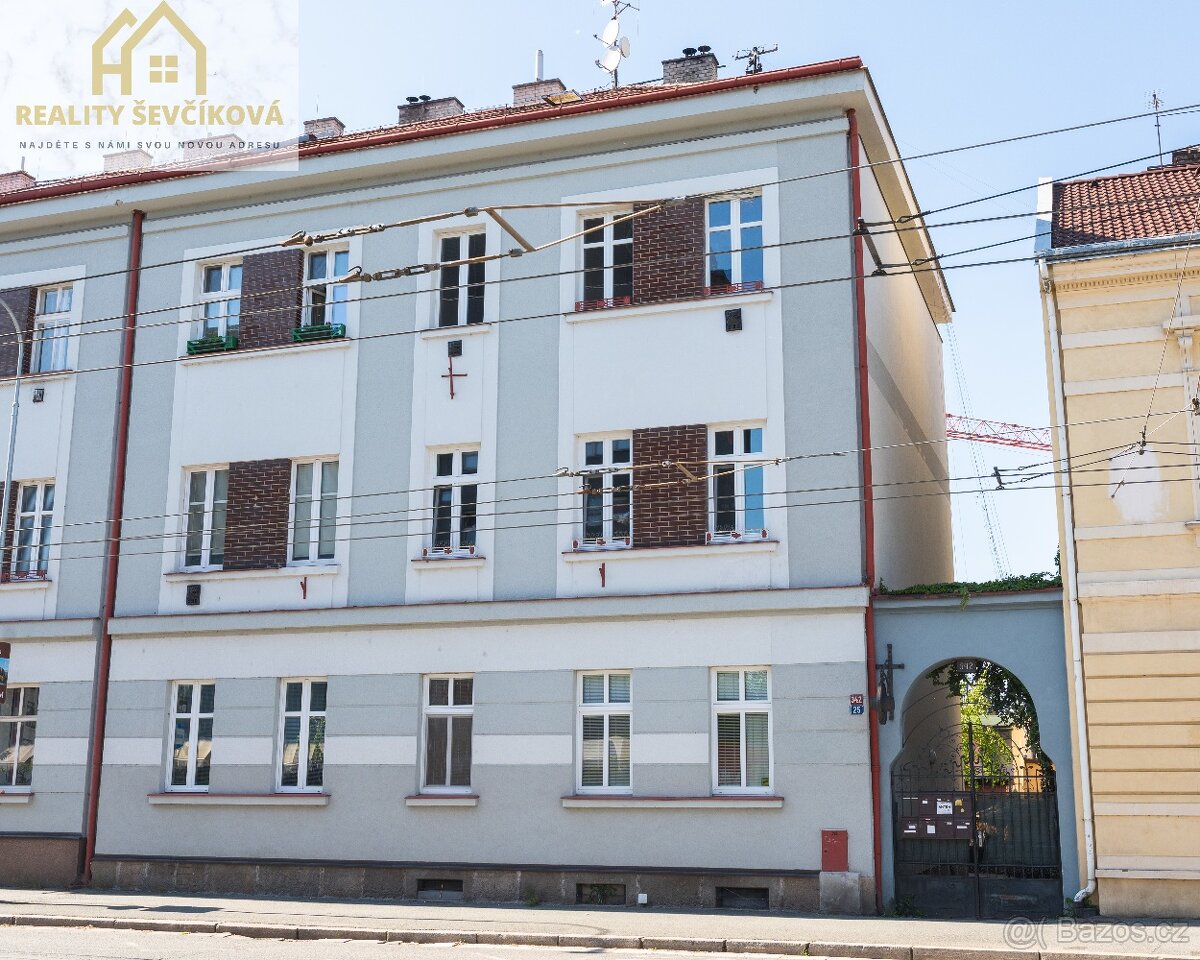 Prodej bytu 2+1, 69 m² – Hradec Králové, ul. Pospíšilova - 20