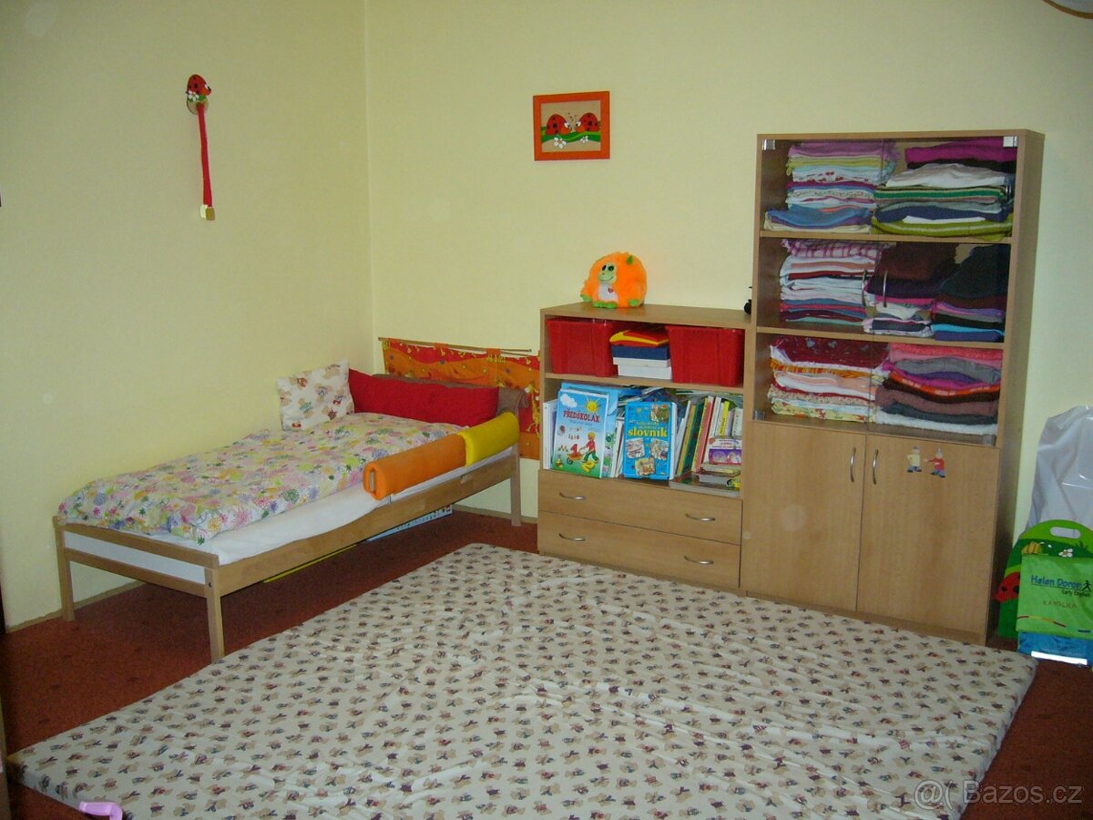 fusak, houpačka pokojová, vanička, schůdek, kočár - 20