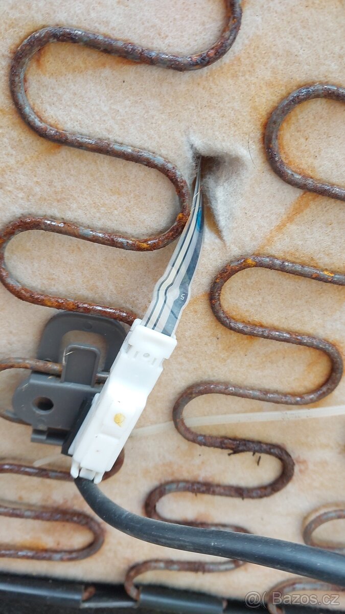 Mitsubishi L200 DID sedadlo spolujezdec - 20