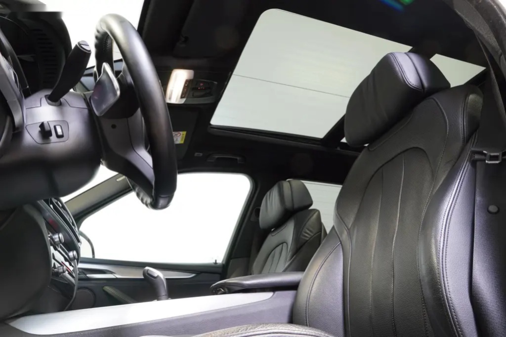 BMW X5, M50D,126000KM,HUD,PANO,SOFTCLO - 20