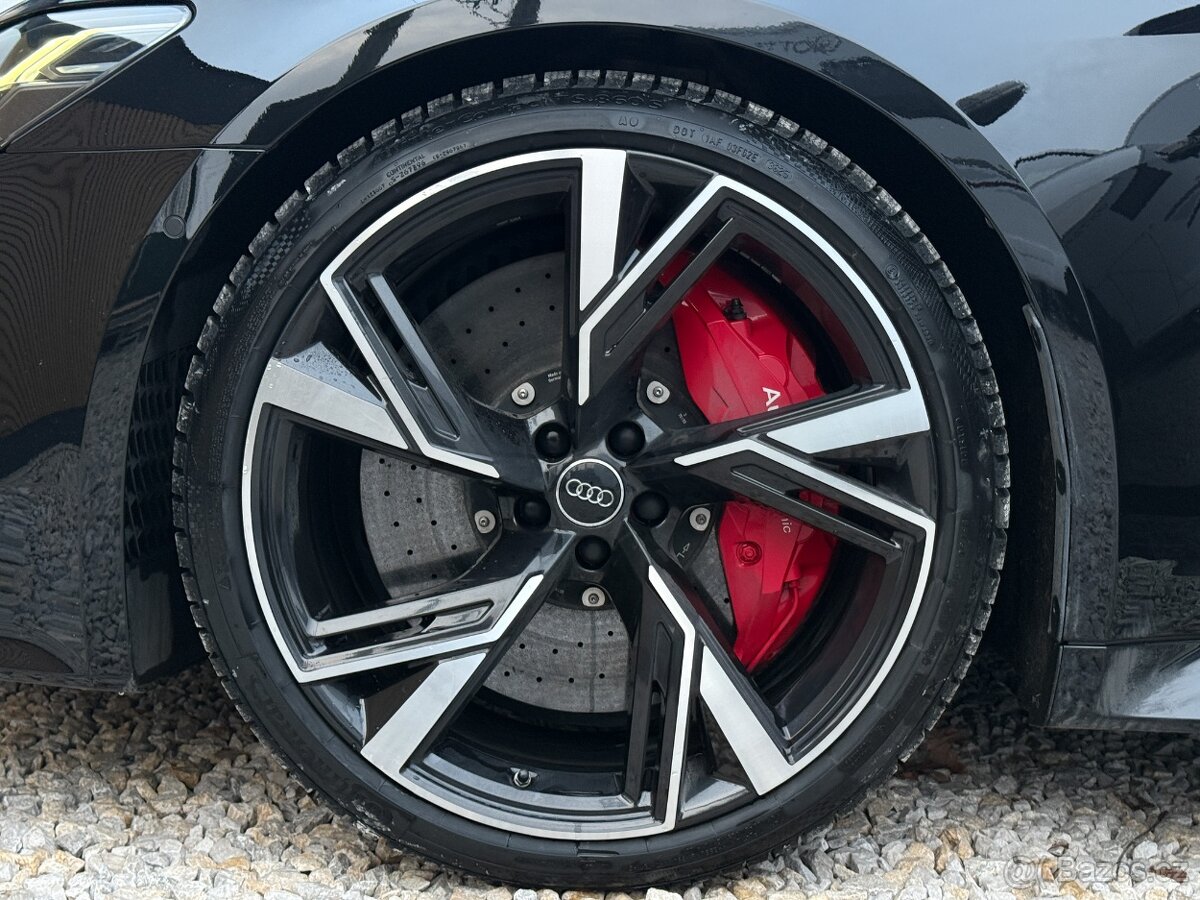 Audi RS6 Avant Ker. brzdy, Natáčanie, B&O, Pano, SoftClose - 20