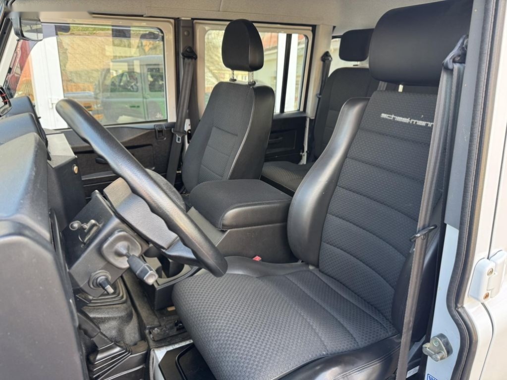 Land Rover Defender,130 Double Cab, ČR, DPH - 20